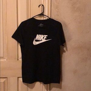 Nike T-shirt